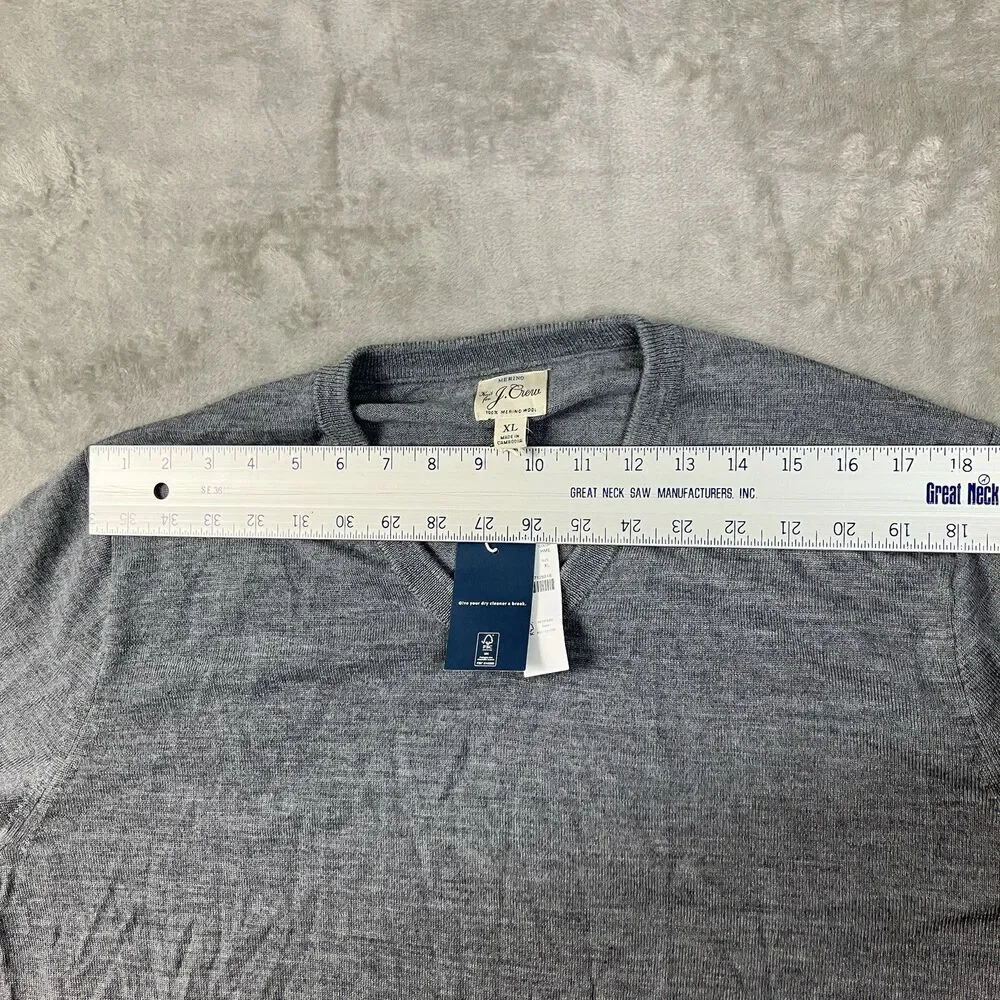J Crew V Neck Sweater Mens XL 100% Merino Wool Gray Lightweight Preppy AD337